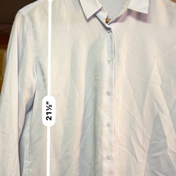 Uniqlo Light Blue Button Down Blouse Size Small - Picture 7 of 8